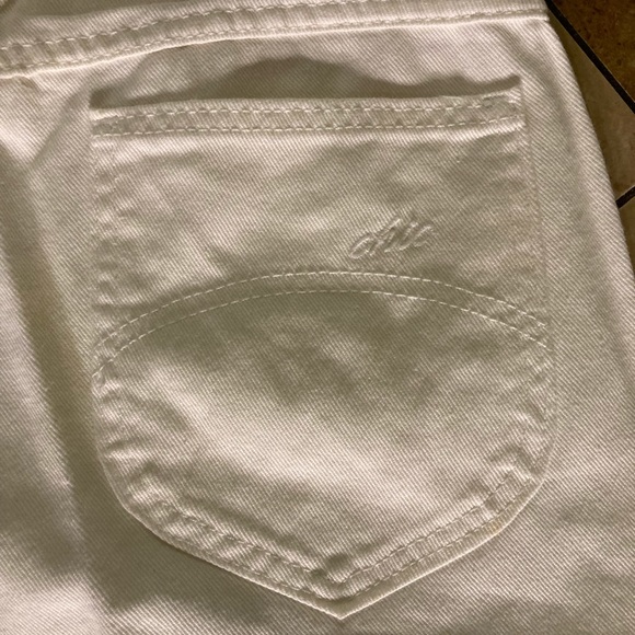 Vintage Chic jean shorts - Picture 8 of 14